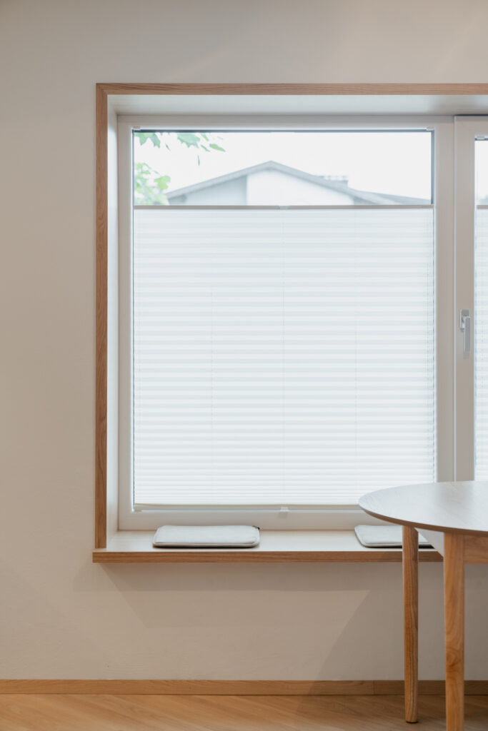 Sitzfenster mit Holz verkleidet vom Tischler in Salzburg